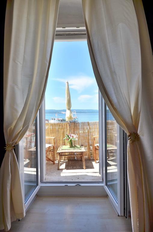 Apartment Pere S Mora Mimice Rom bilde